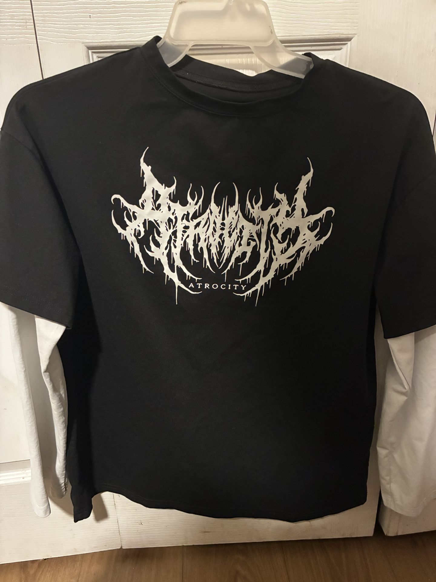 Black Graphic “Atrocity” Long Sleeve Layered Tee – Rare Streetwear