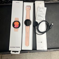 Samsung SM-R900 Galaxy 5