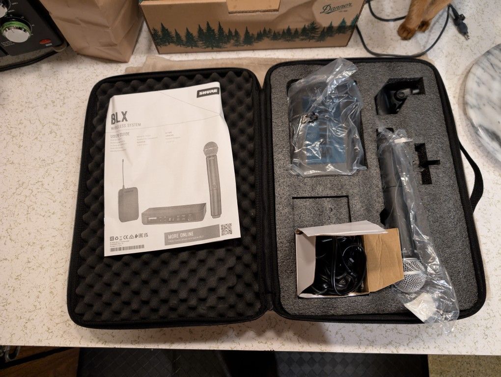 Shure SH58 Wireless Microphone