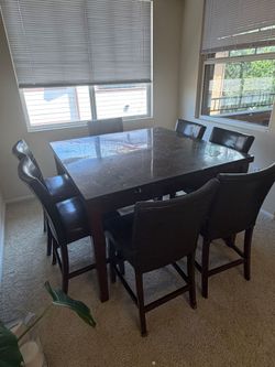 Table with 7 chairs AS A SET