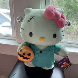 Hello Kitty Halloween plushy