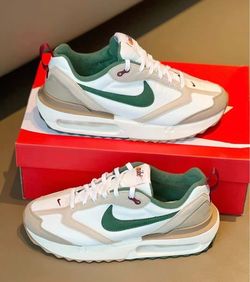 Nike Air Max Dawn Sneakers White Green