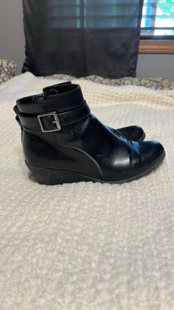 Black Boots