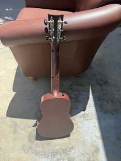 Small Body Guitar or Ukulele