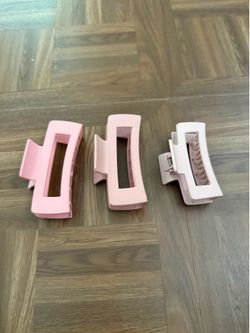 Pink hair clips set of 3