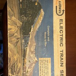 Vintage Lionel Train Set w/ Box