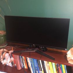 Ultra wide 29”LG Computer Monitor