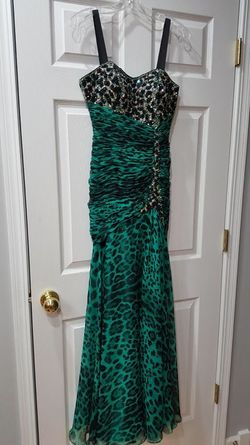 Prom dress, NEVER WORN
