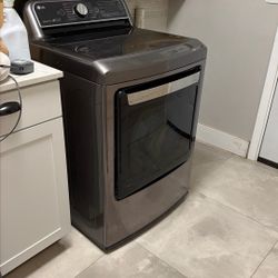 LG Electric Dryer