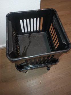 STACKING ORGANIZER W/WHEELS $10