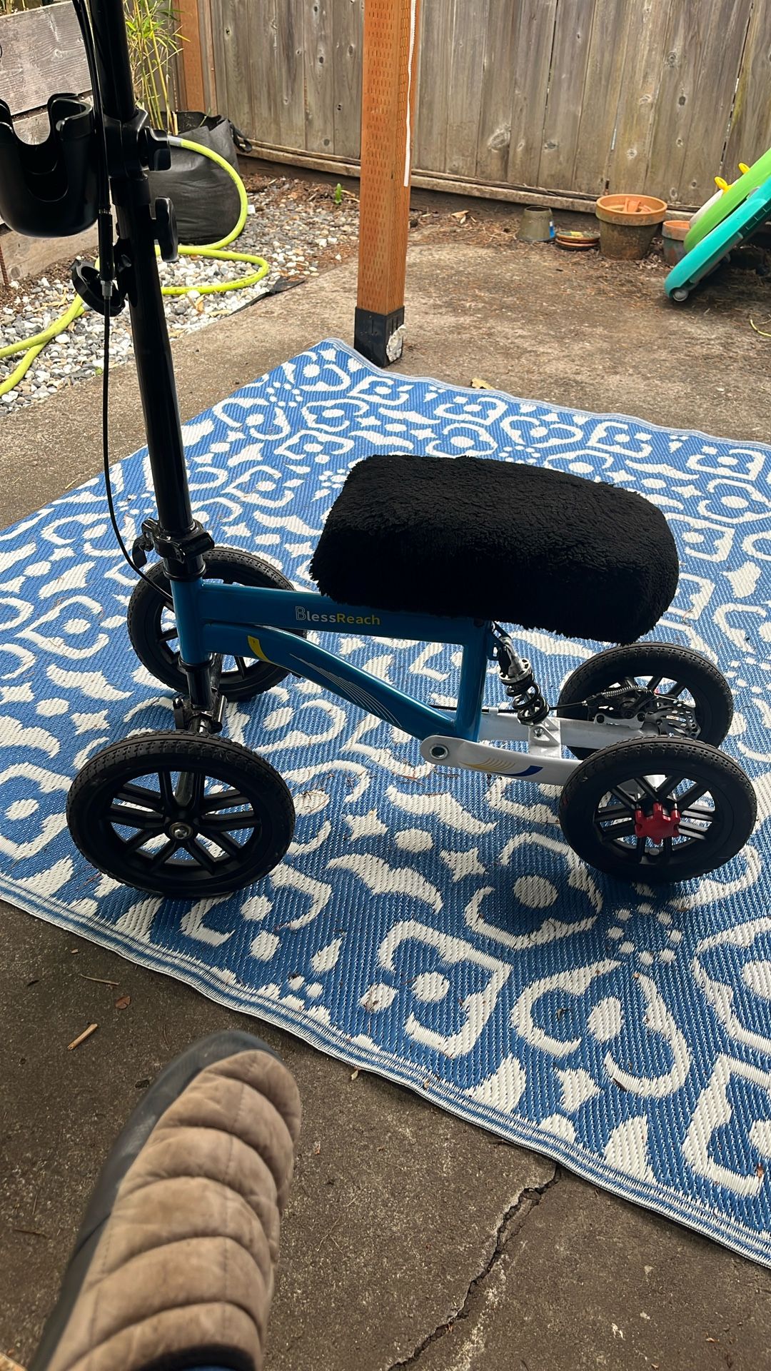 Knee Scooter And Knee Pillow