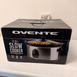 Slow cooker