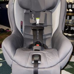 Nuna RAVA Convertible Car Seat - Good Condition!