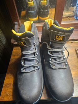 Caterpillar carbide steel toe boots