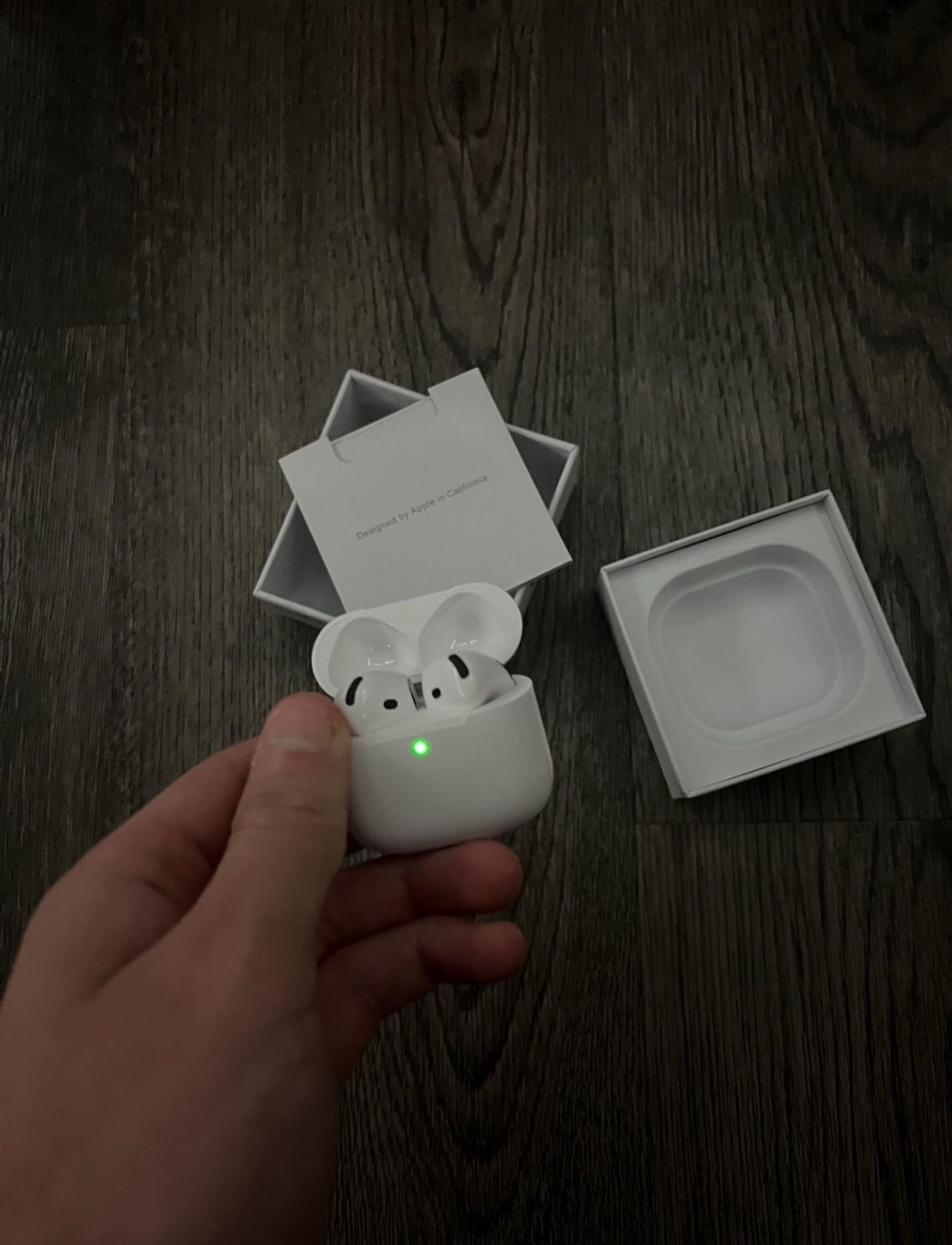 *BEST OFFER* AppIe AirPods Gen 4