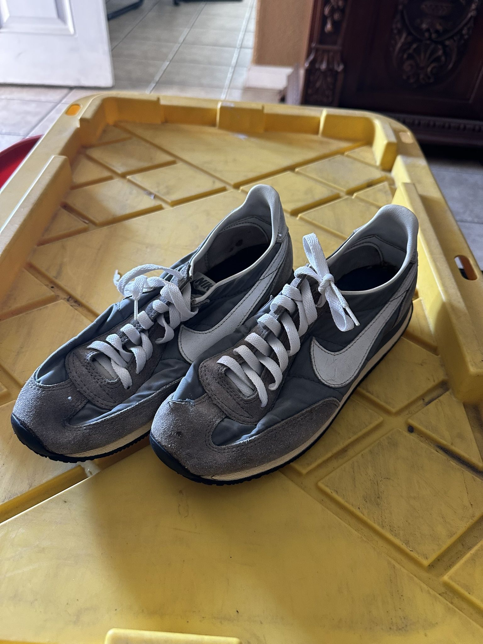 Vintage Nike Shoes Size 7 1/2