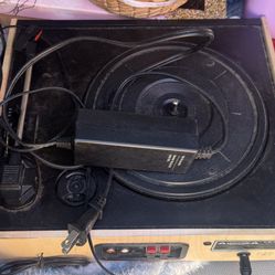 Record player with Bluetooth and radio 50$ or best offer