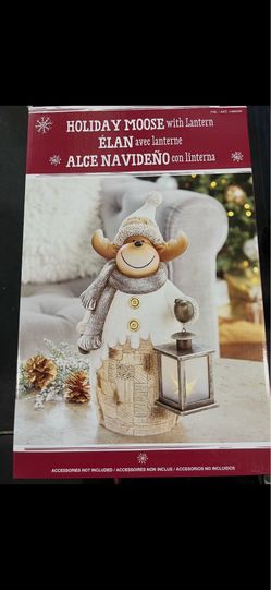 Holiday Moose with Lantern