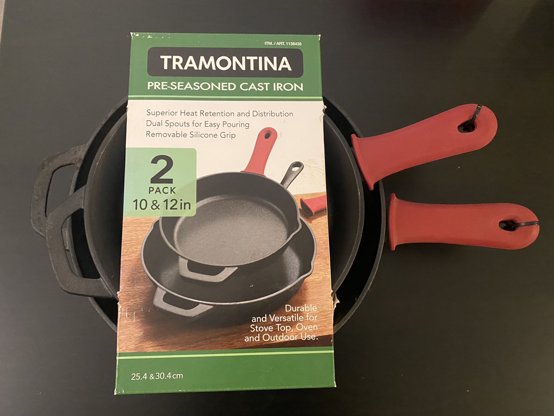  Tramontina Preseasoned Cast Iron 2 Pk Skillets with Silicone  Grips: Home & Kitchen