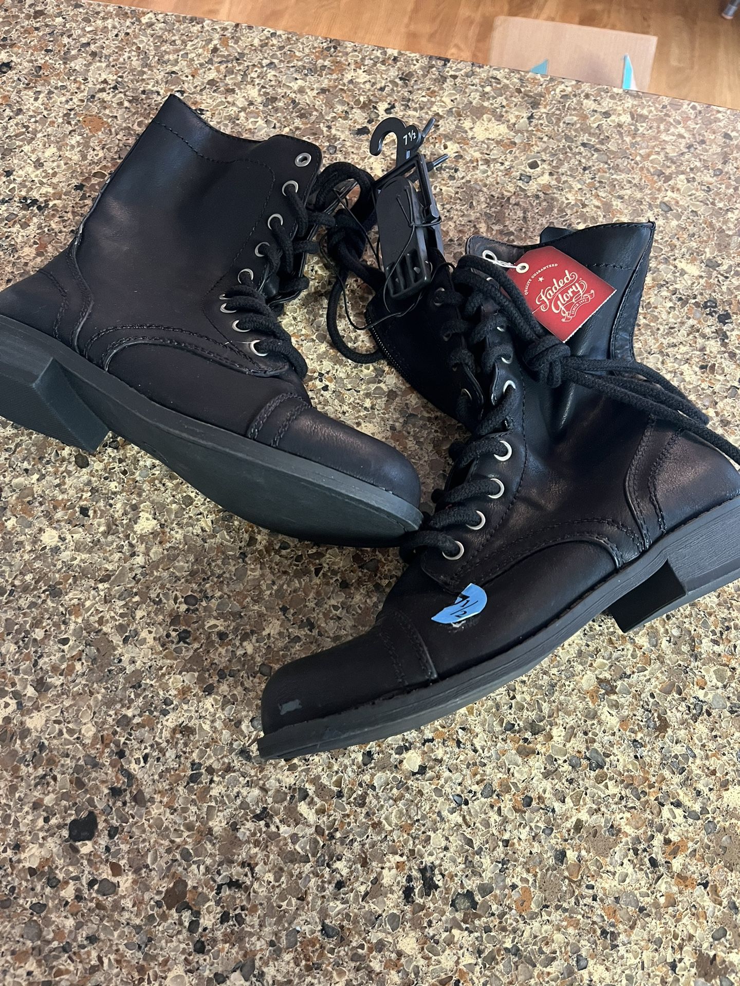 new women’s boots size 7.5 black lace up with zipper faded glory brand 