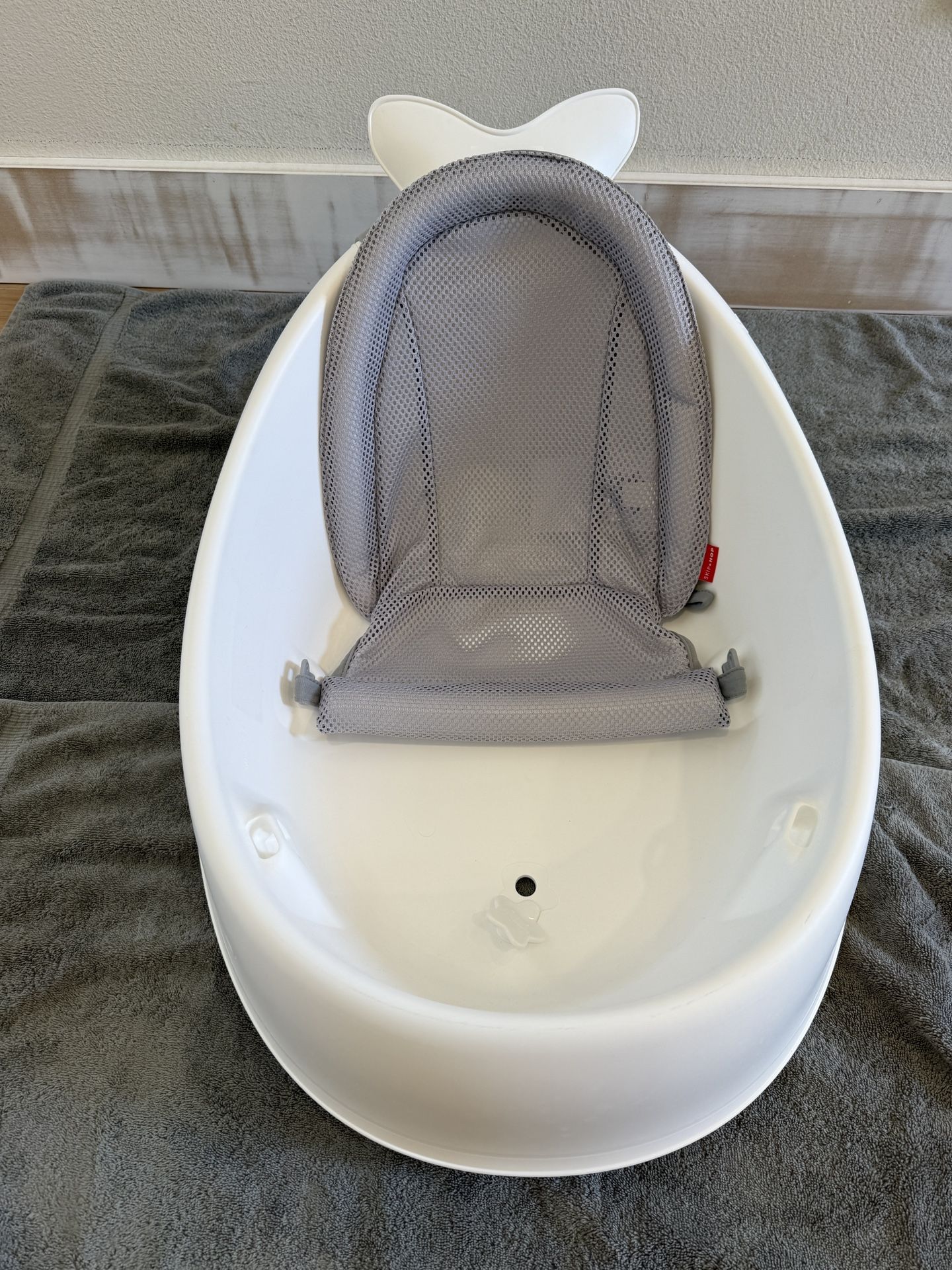 Skip Hop Infant Bath Tub