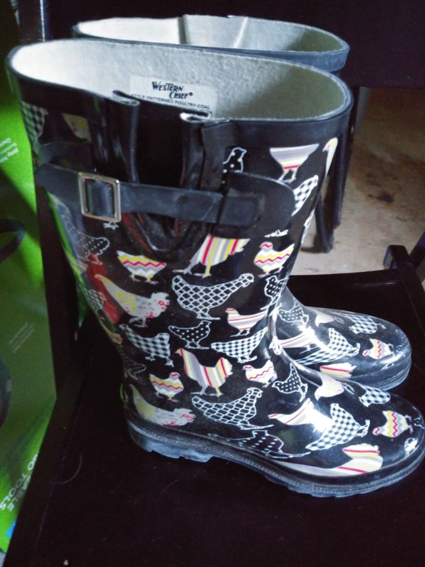 Chicken rain boots