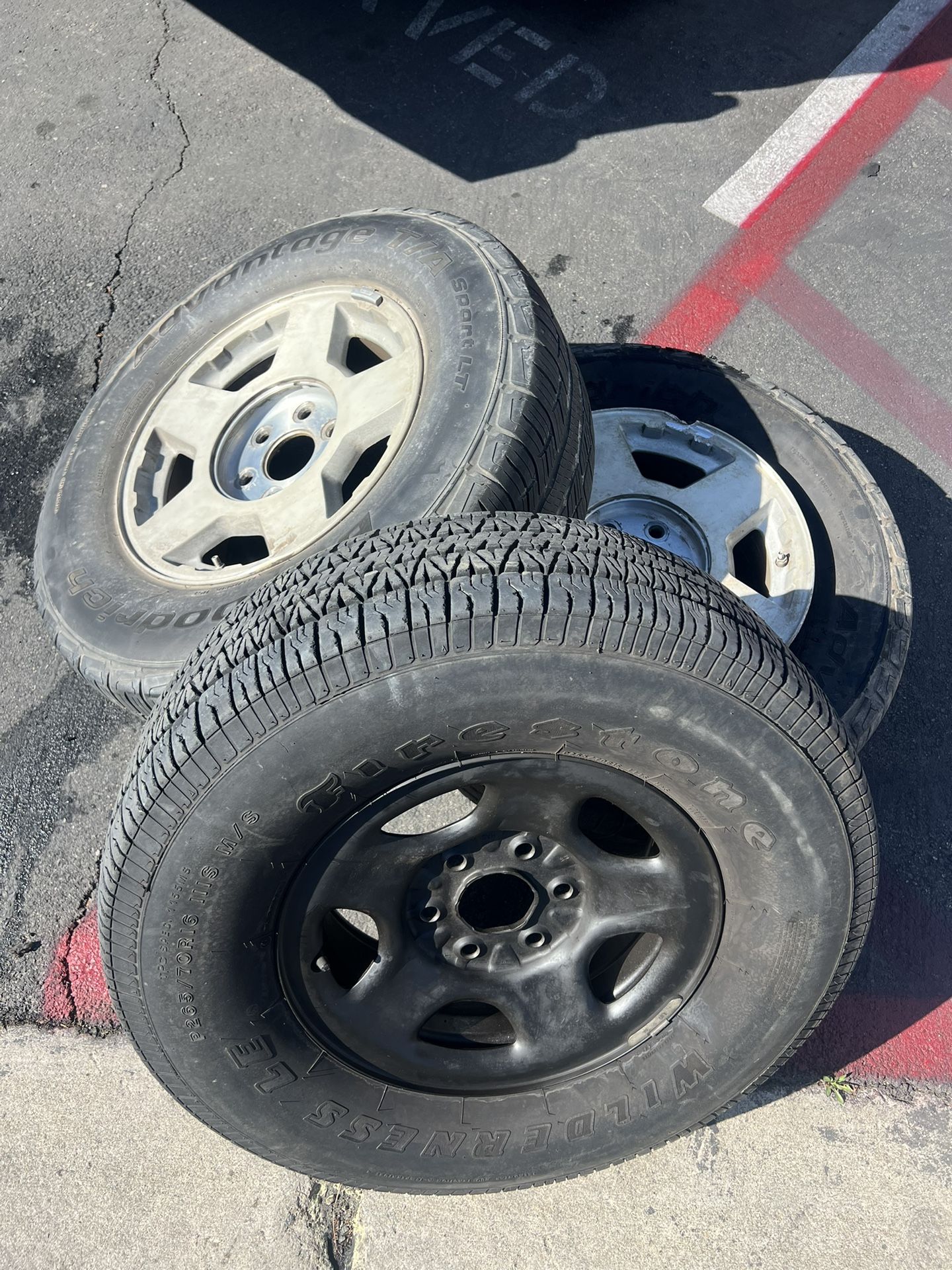 (3) Chevy Silverado Rims ( Best Price Takes💰)