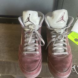 Jordan 5 burgundy 