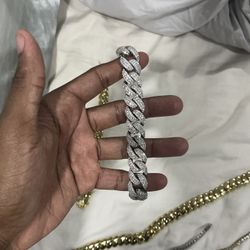 VVS Cuban Link Bracelet  gold cuban link bracelet 