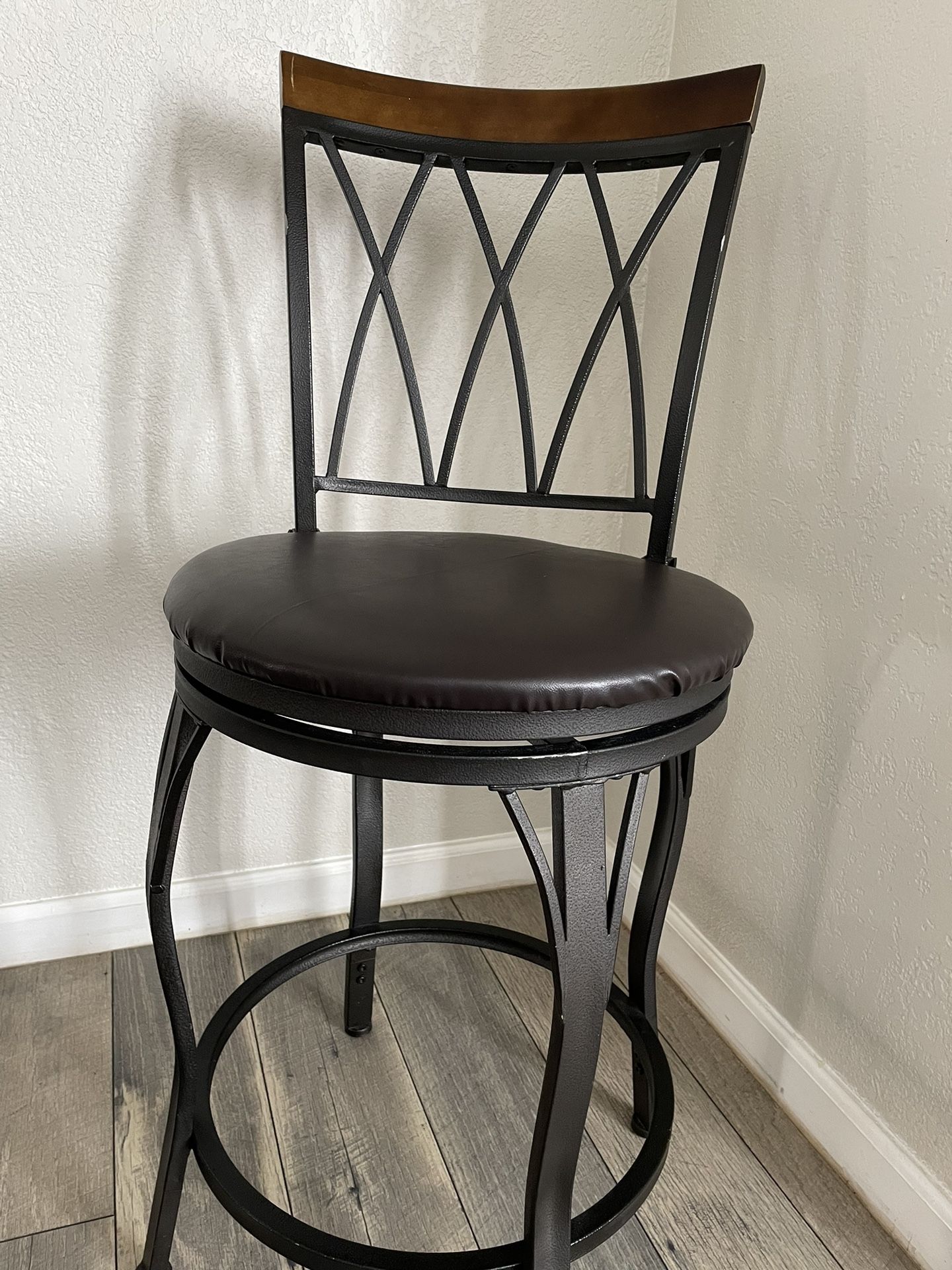 Bae Stools