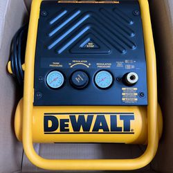 DEWALT 1 Gal. Portable Electric Trim Air Compressor Almost New