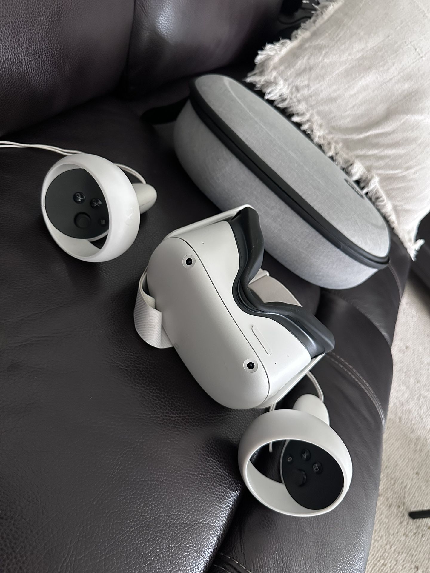 META QUEST 2 VR 
