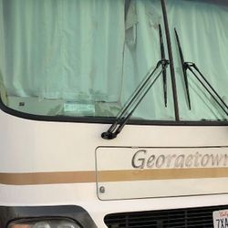 2004 37’ Georgetown Class A Motorhome