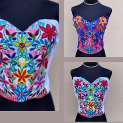 Beautiful Méxican Embroidered Corsets