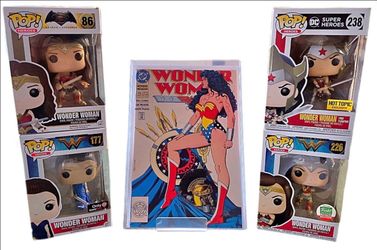 Wonder Woman #72🔑 DC Comics Iconic Cover NM-MINT + 4 Ww Funko's 🔥🔥🔥