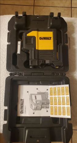 DEWALT 165ft RED SELF LEVELING 5 BEAMS (POINTS) AND HORIZONTAL LINE COMBINATION LASER IN A CASE WITH BATTERIES  AND MANUAL!!!