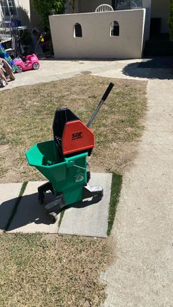 Mop bucket high style with wheels excellent condition very clean almost new