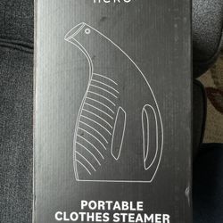 Portable Cloth Steamer - New 