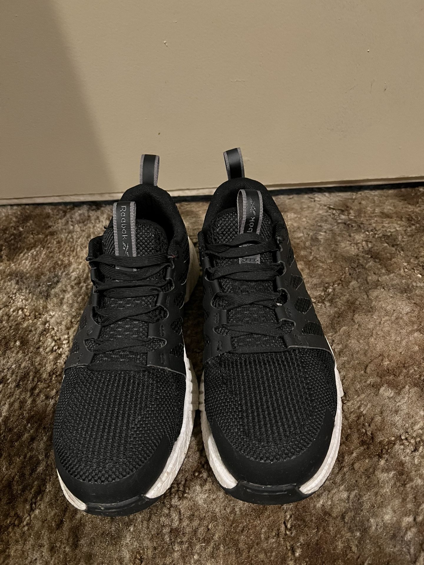 WOMENS REEBOK STEEL TOE SHOES