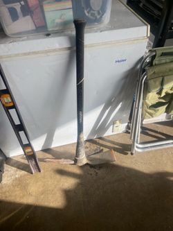 Husky 5 pound pick tool