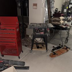 Huge community garage sale (3/20-3/21)