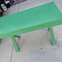 Green Desk