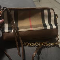 Burberry Purse 👜 