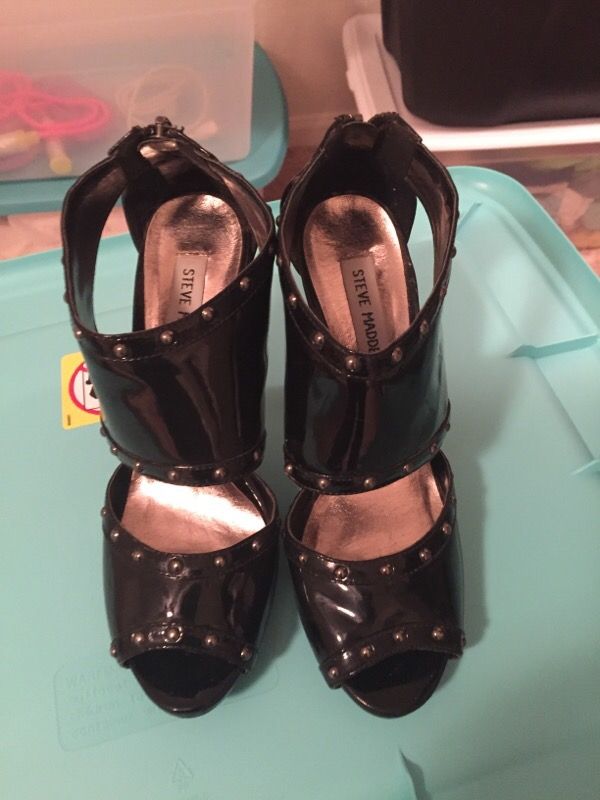 Steve Madden black heels size 7