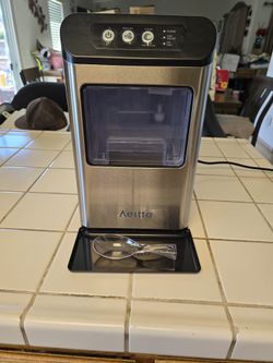 Aeitto Ice Maker