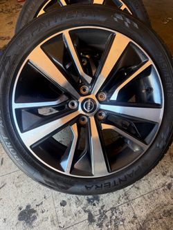 OEM 18” Nissan máxima