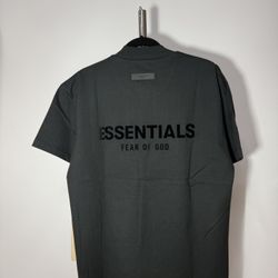 BRAND NEW Essentials T-Shirts - Black (S/M/L) 🔥 LIMITED STOCK! 