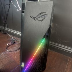 Asus ROG Gaming PC + Razer Huntsman Elite & Razer Basilisk Mouse