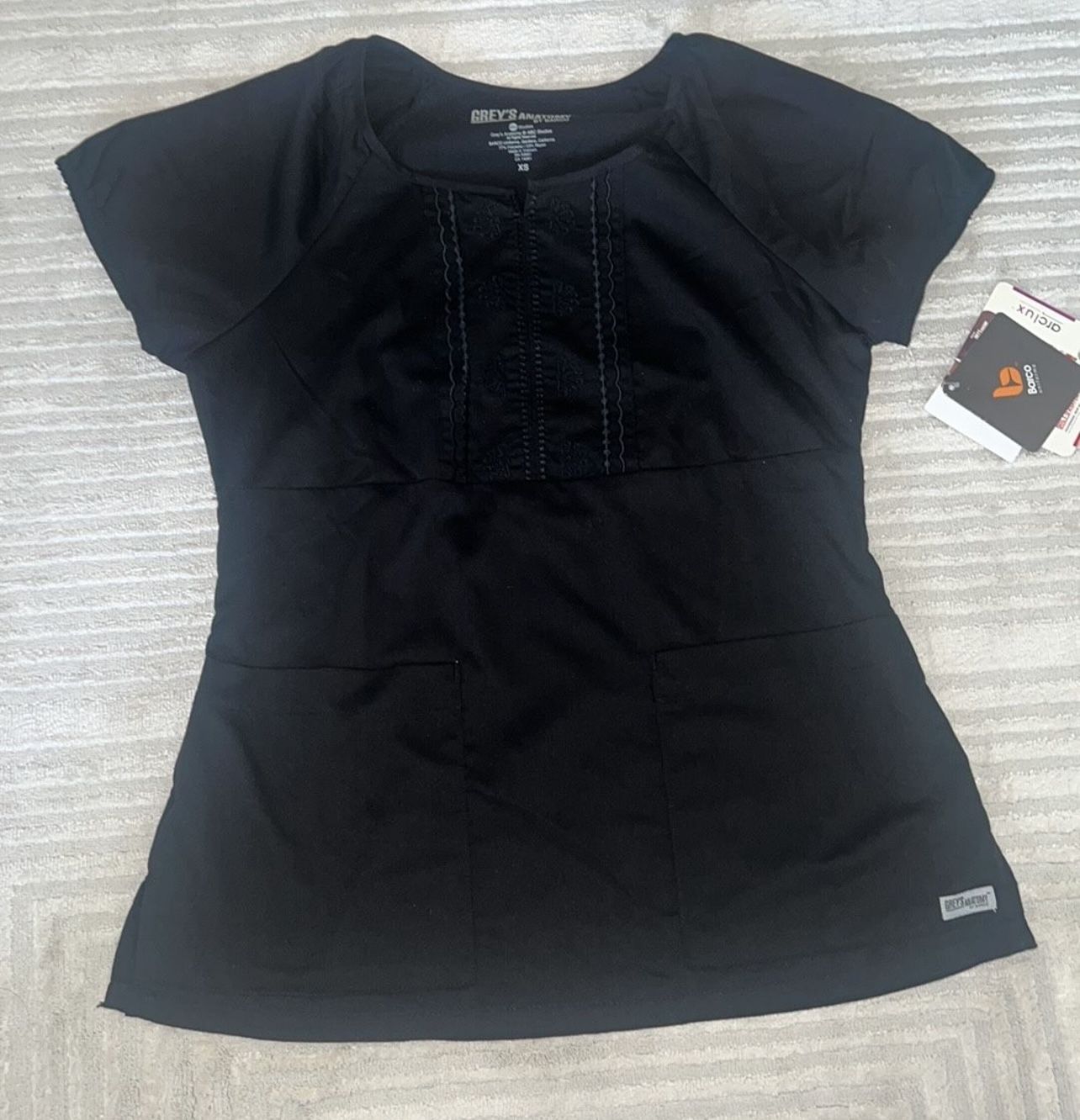 NEW Grey's Anatomy © ABC Studios Black Scrub Top Shirt Size XS
