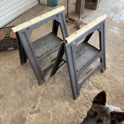 Sawhorse Stand